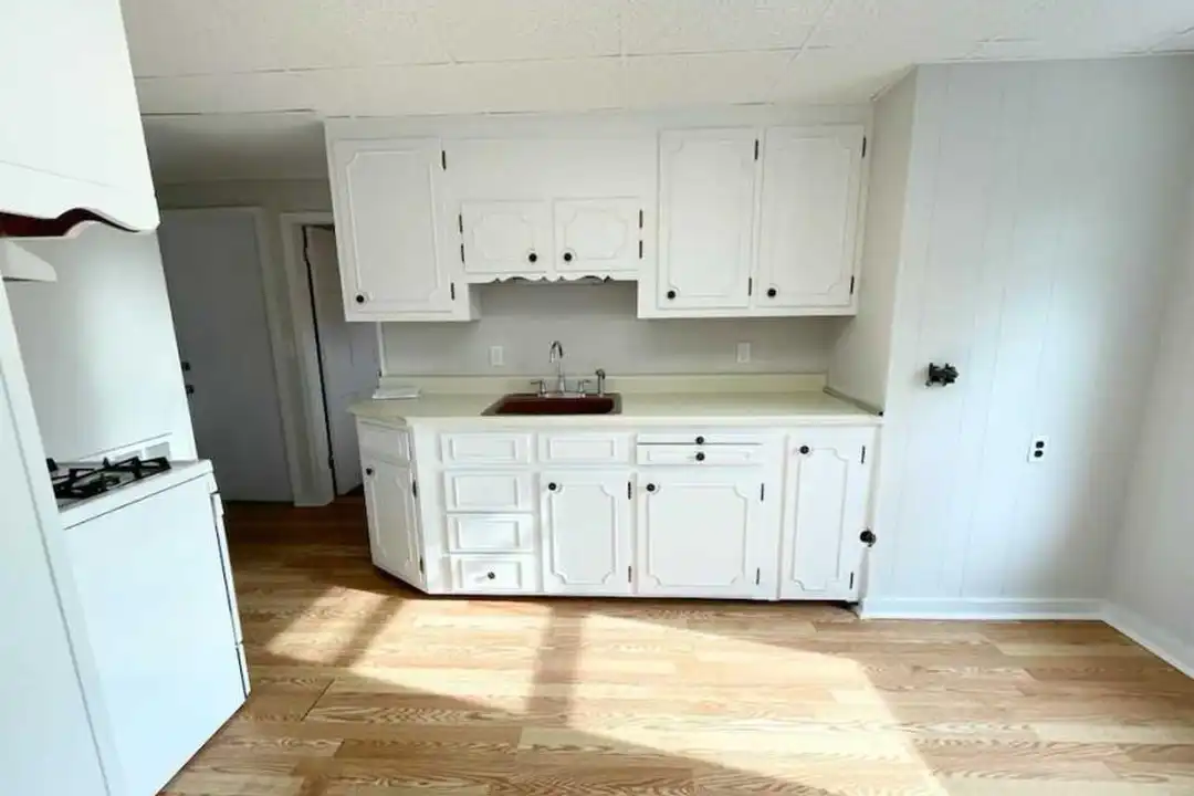 106 Buttonwood St - View 6