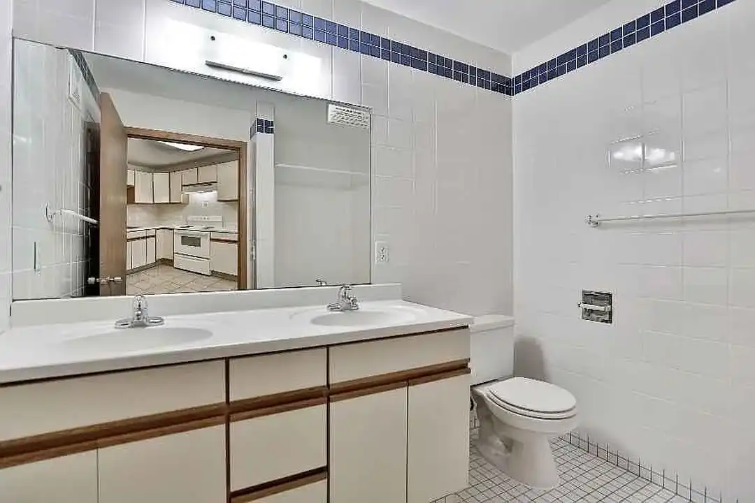 1410 Rollins Ave SE – pohled 5