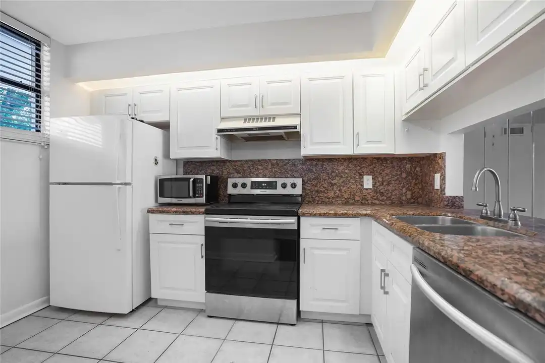 109 Lake Emerald Dr #110 - View 6