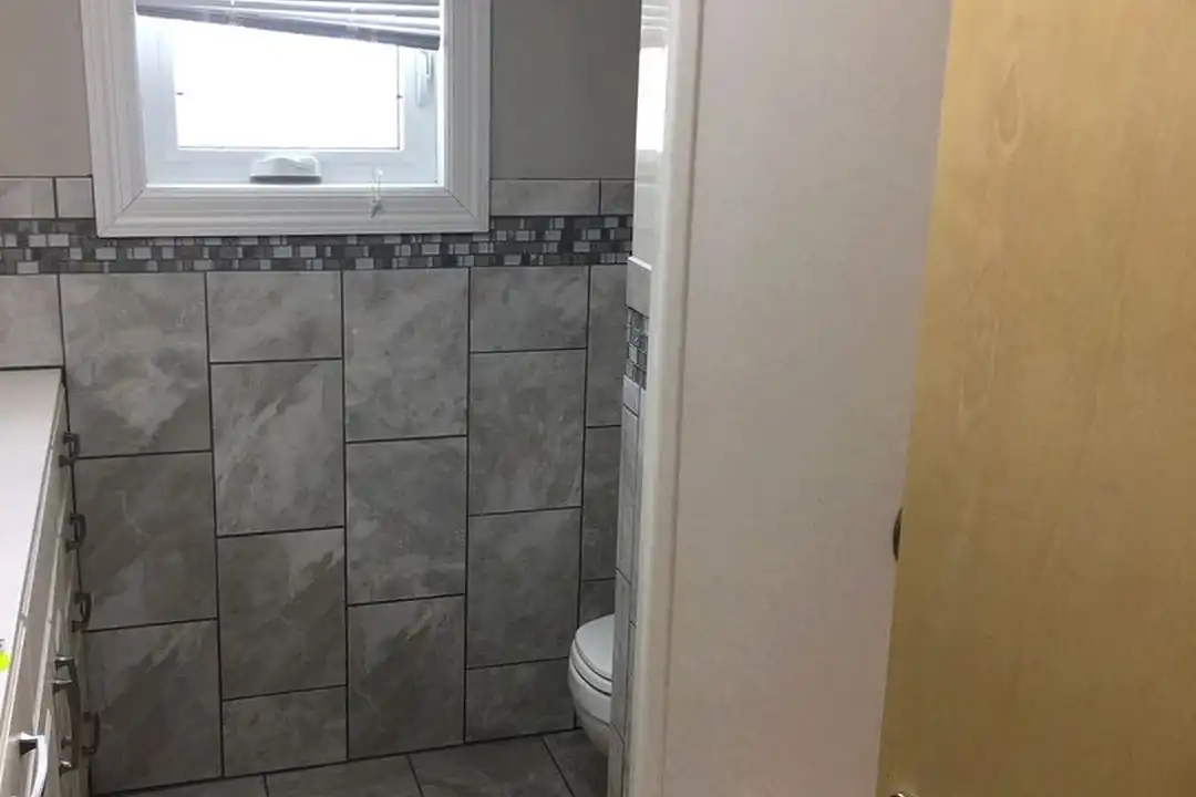 112 6th Ave NW unit 112 - More
