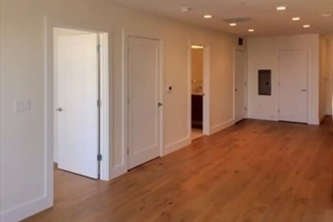 250 Meridian St unit 307 - View 5