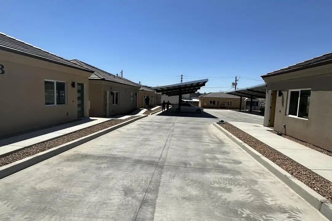 Apartment in Lake Havasu City - View 2