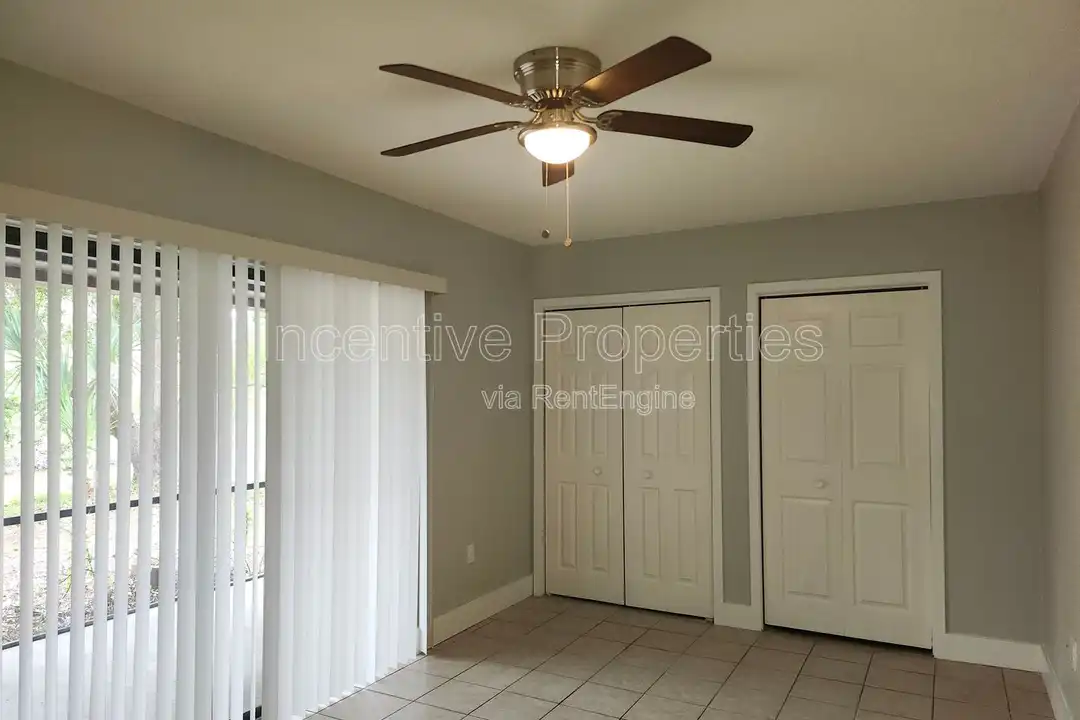 310 Mayfair Pl SW - More