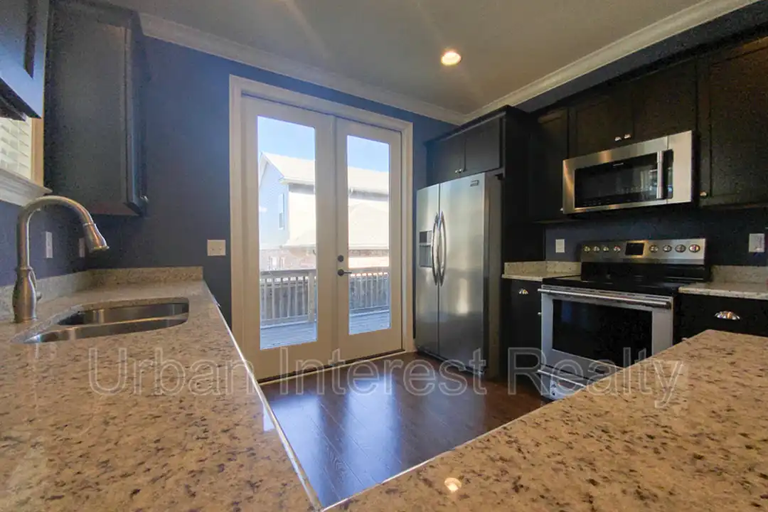 403 King St - View 5