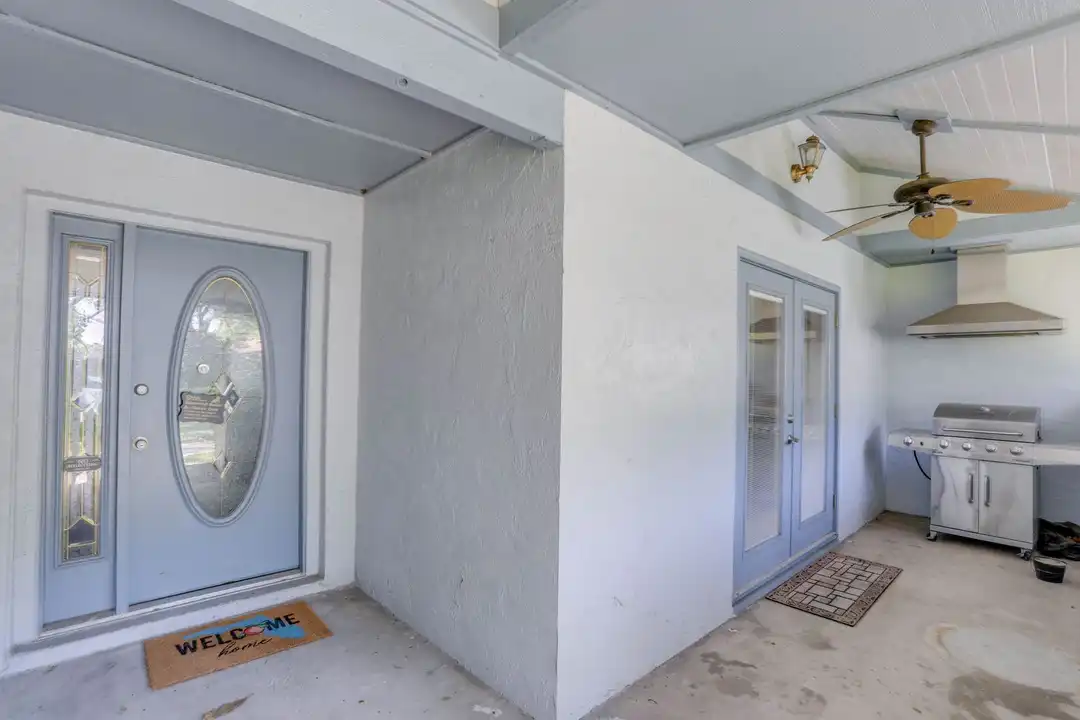 4702 S St Brides Cir – pohled 4