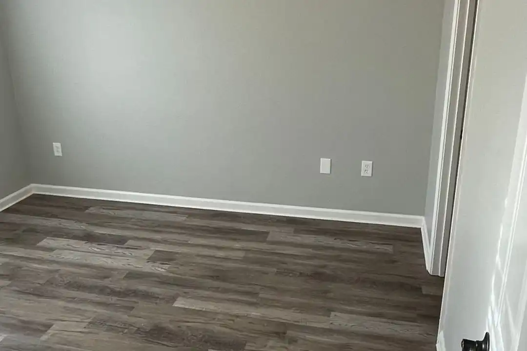 1415 Huebner St - View 6