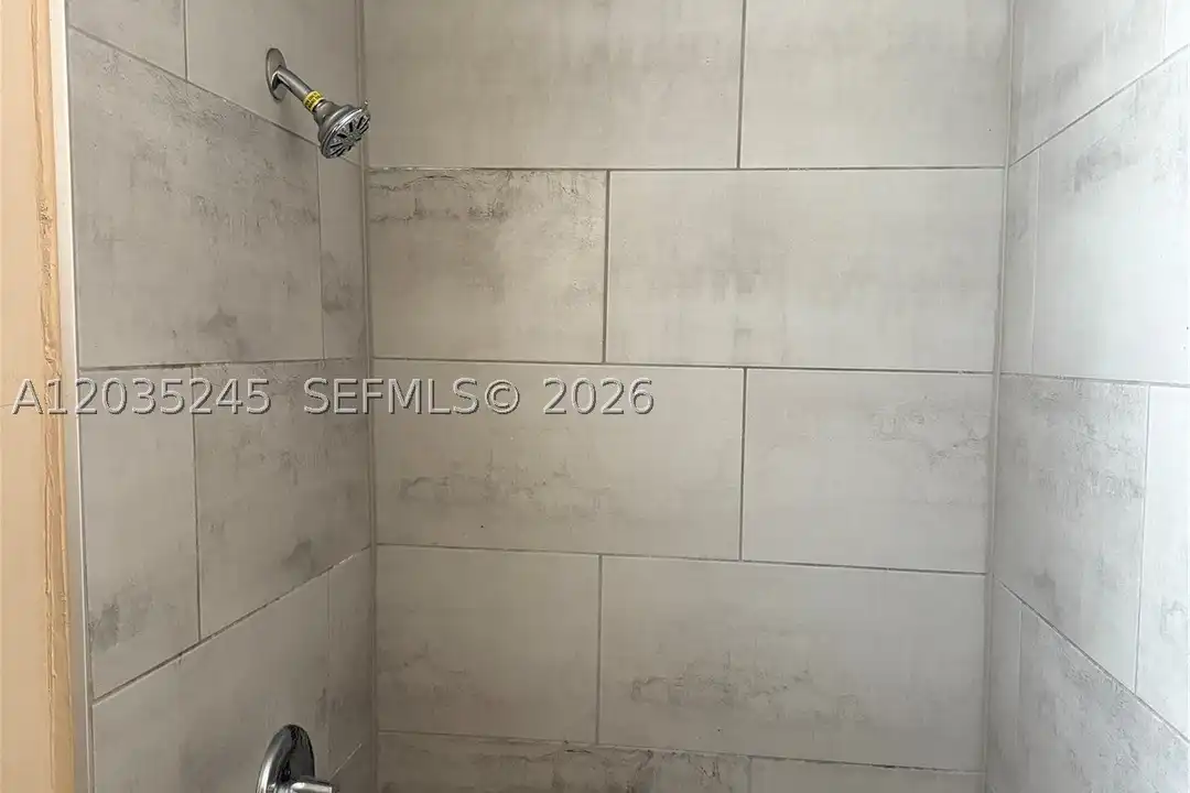 41 SW 7th Ave #1 – photo 1