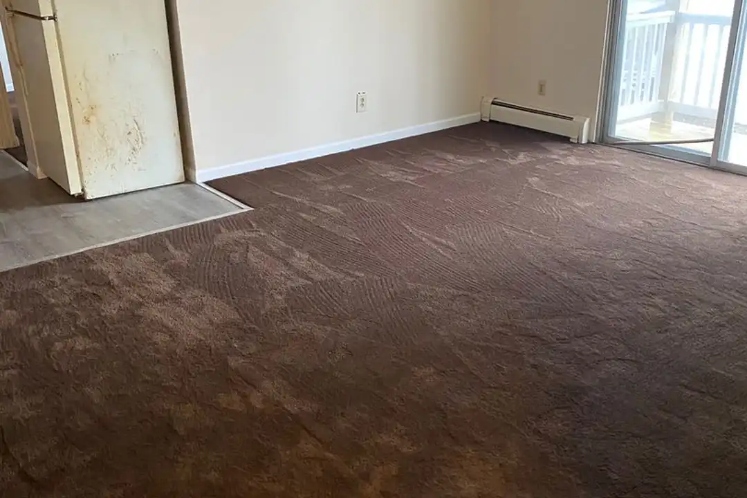226 Vine Ave unit 07 – photo 1 of 3