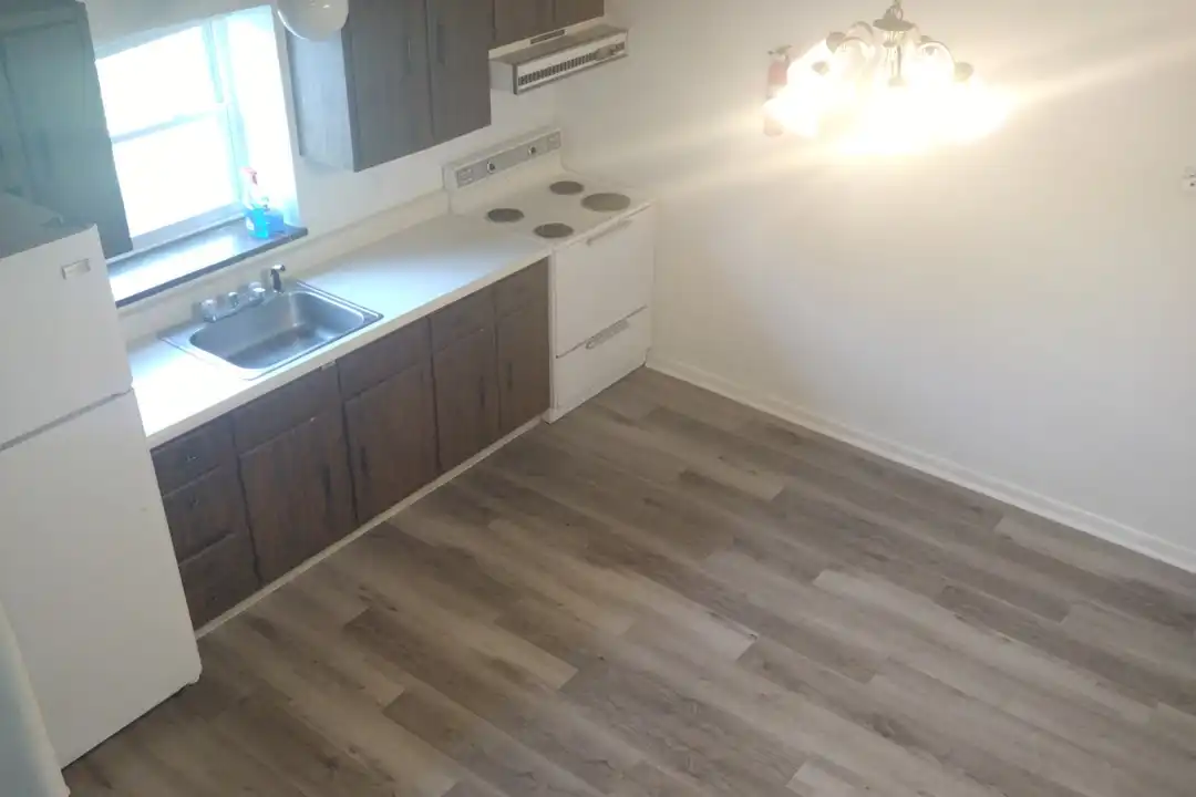 210 5th Ave unit 11 – photo 1 of 10