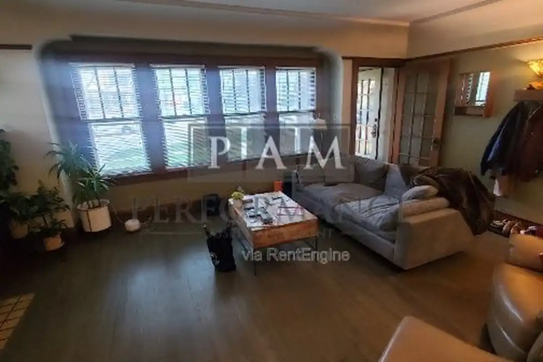 6628 W Lloyd St - View 5