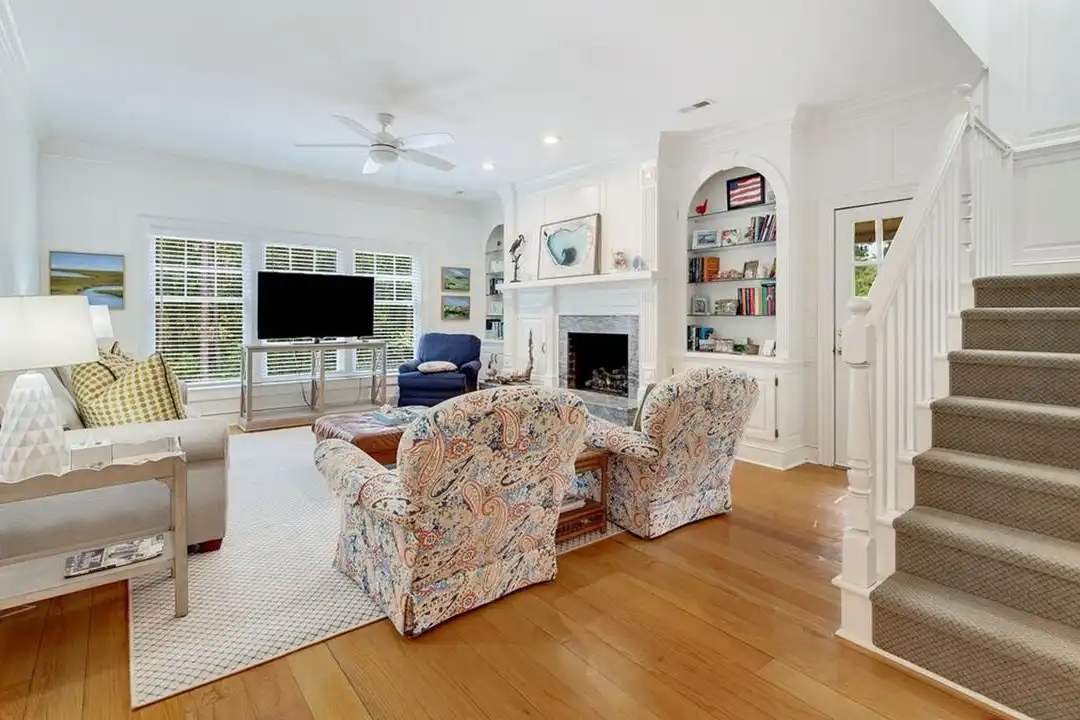 Apartment in Georgetown - View 5