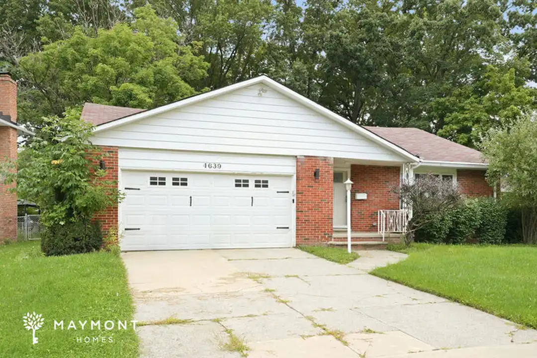 4639 Whitehall Dr – photo 1