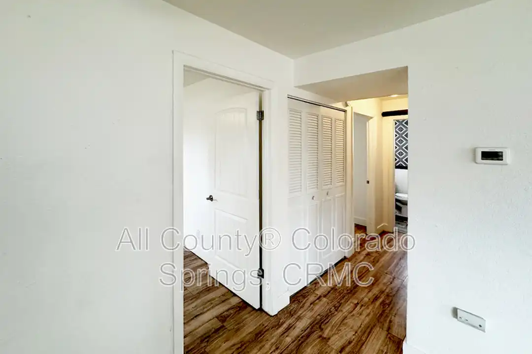 1340 Westend Ave - More