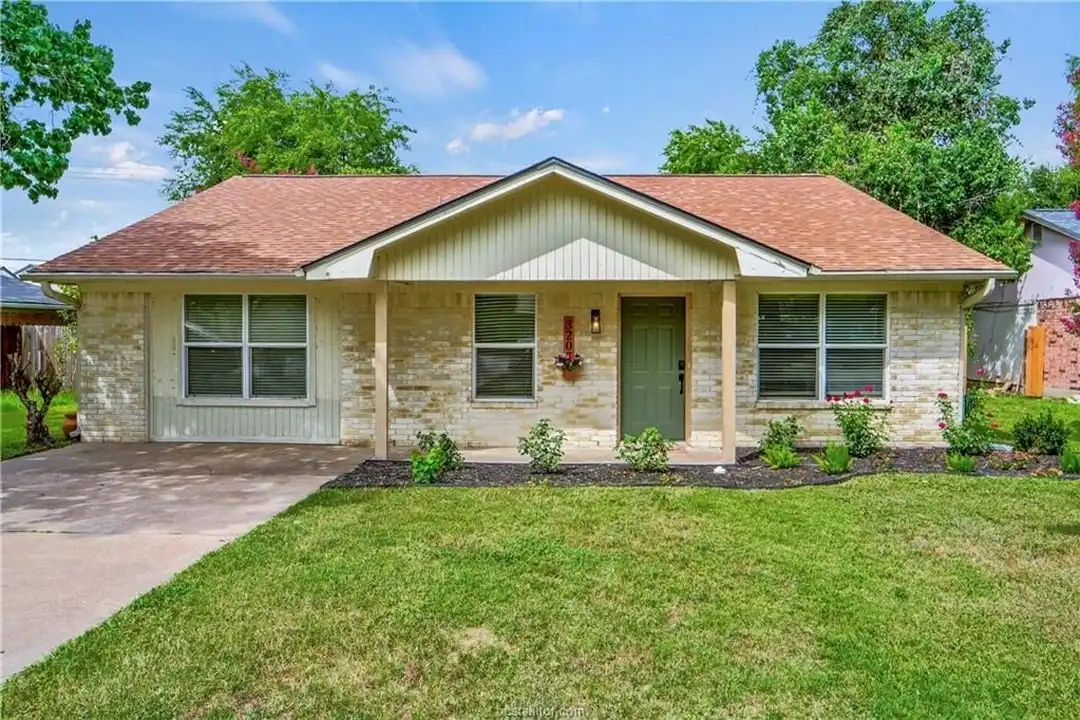 3207 Heatherwood Dr – photo 1