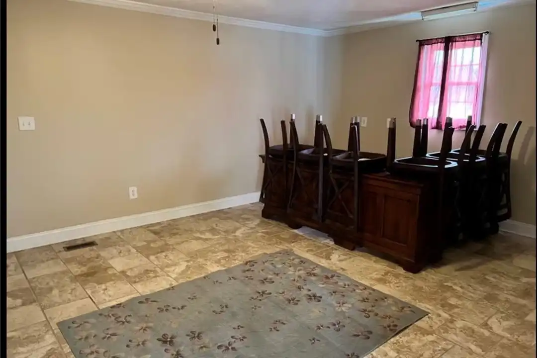 4807 S Main St - View 4