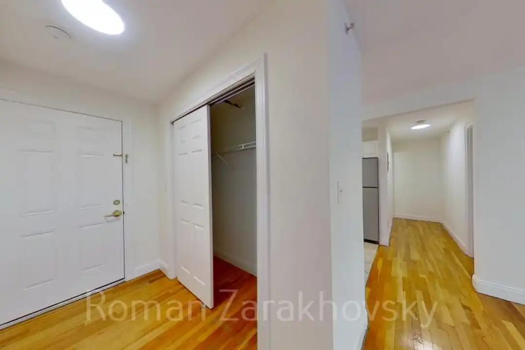 8 Griggs St - More