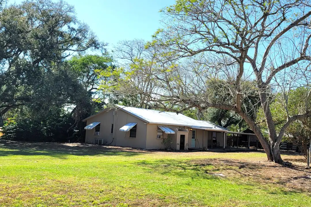 4362 W Midway Rd - View 4