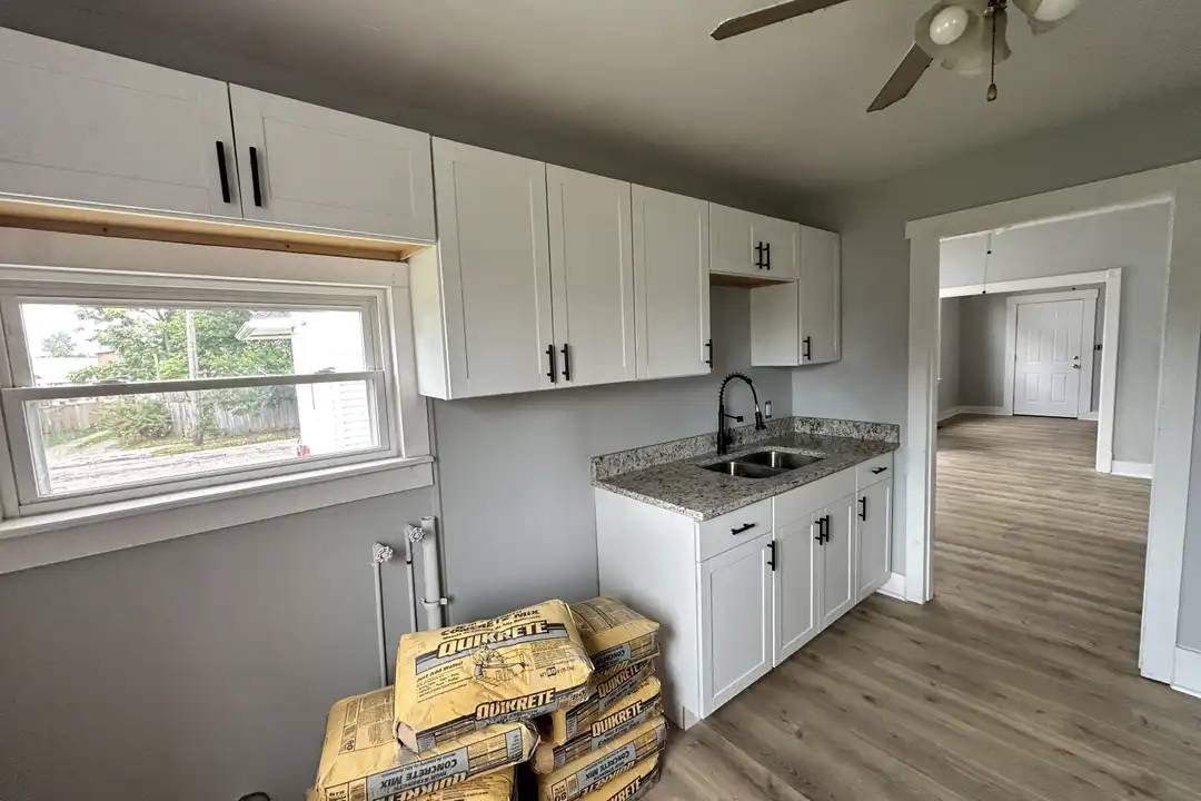 2309 Elbe Ave – photo 1