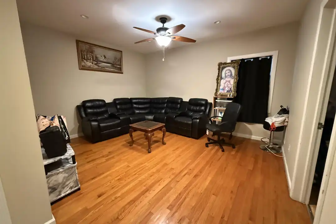 160 Terrace Ave unit 2 - View 3
