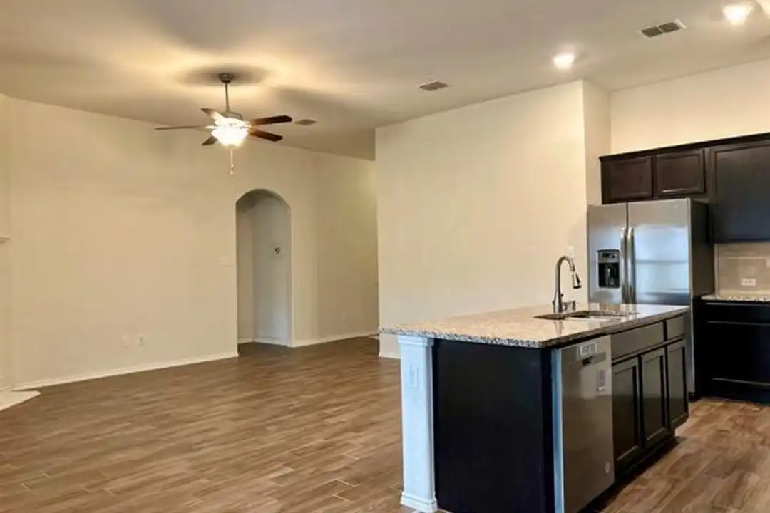 1029 N Churchill Dr - View 4