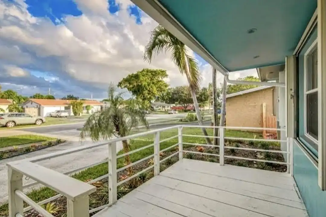 2200 N 47th Ave - View 2
