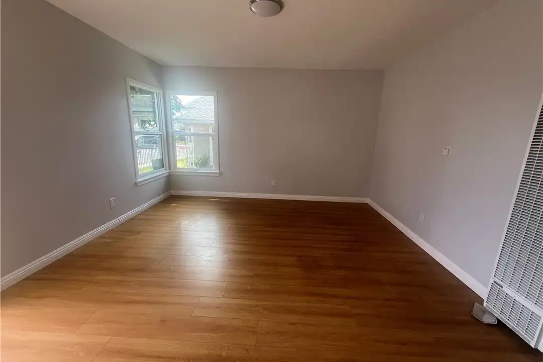 9649 Harvard St - View 3