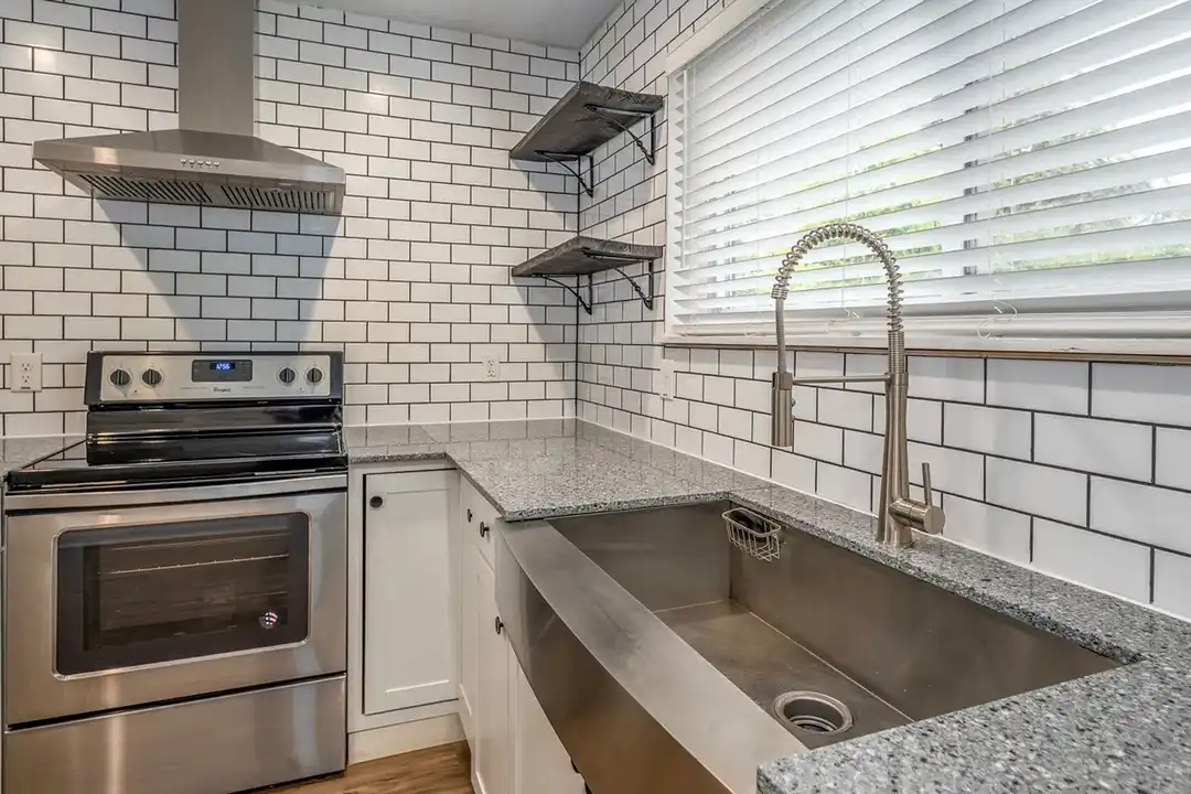 Kingston Green Apartments – photo 1 of 60