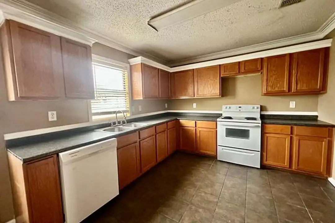 House in Fort Worth - View 5