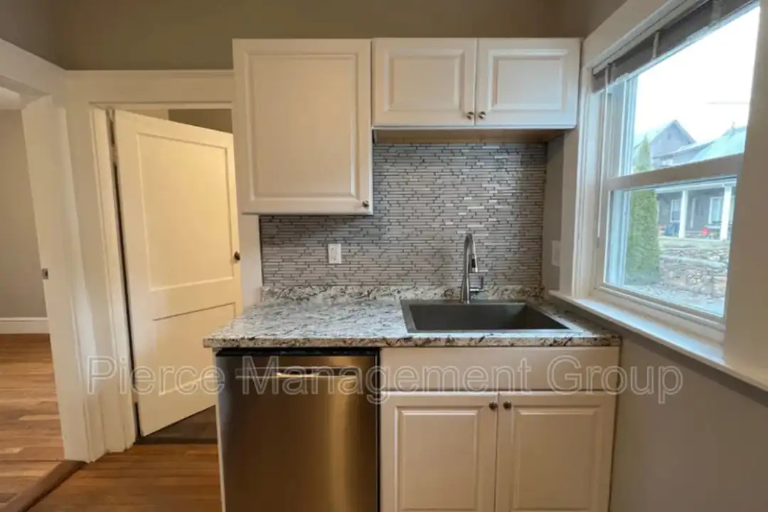84 Blodget St unit 5 - View 4