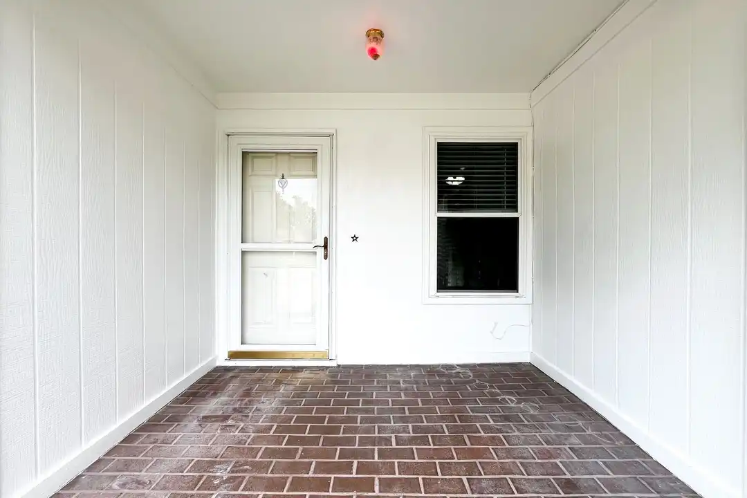 507 Kate St - View 3