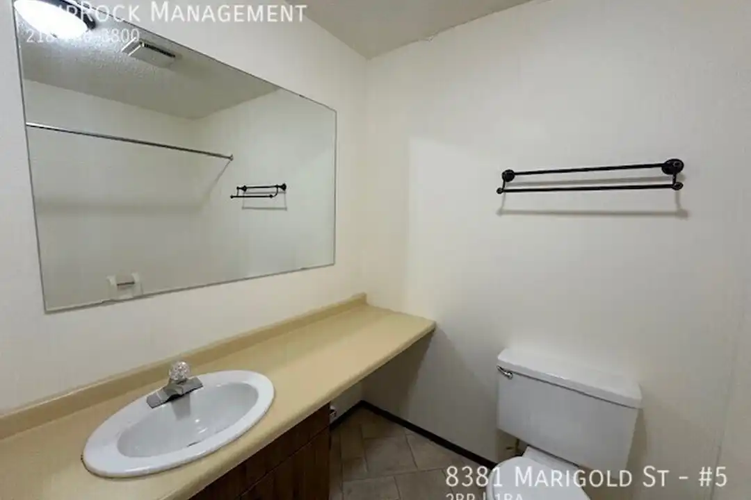 8381 Marigold St - View 6