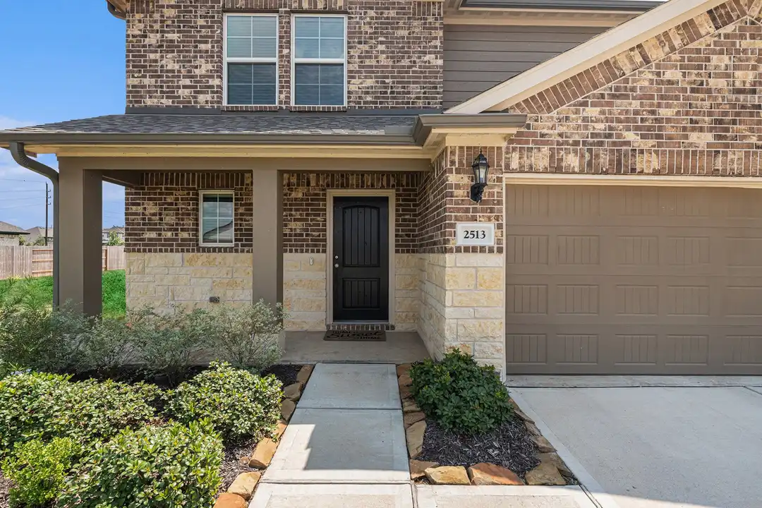 2513 Malibu Gln Dr - View 2