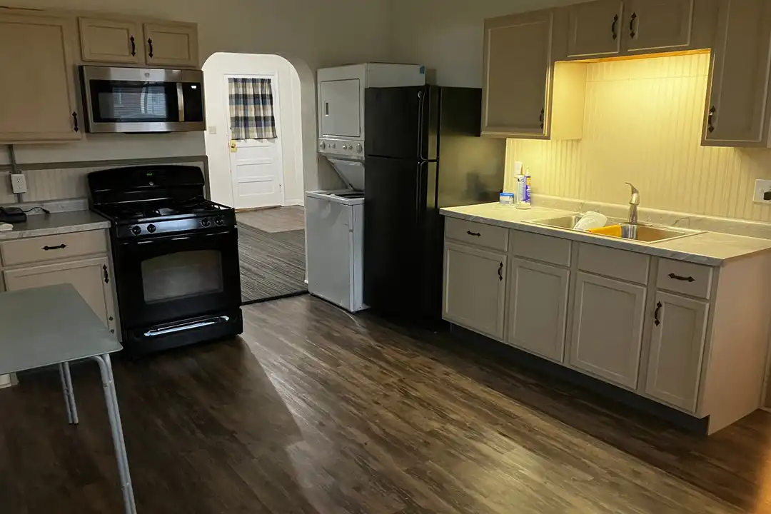 101 N Depot St unit Unit 101 – photo 1 of 6