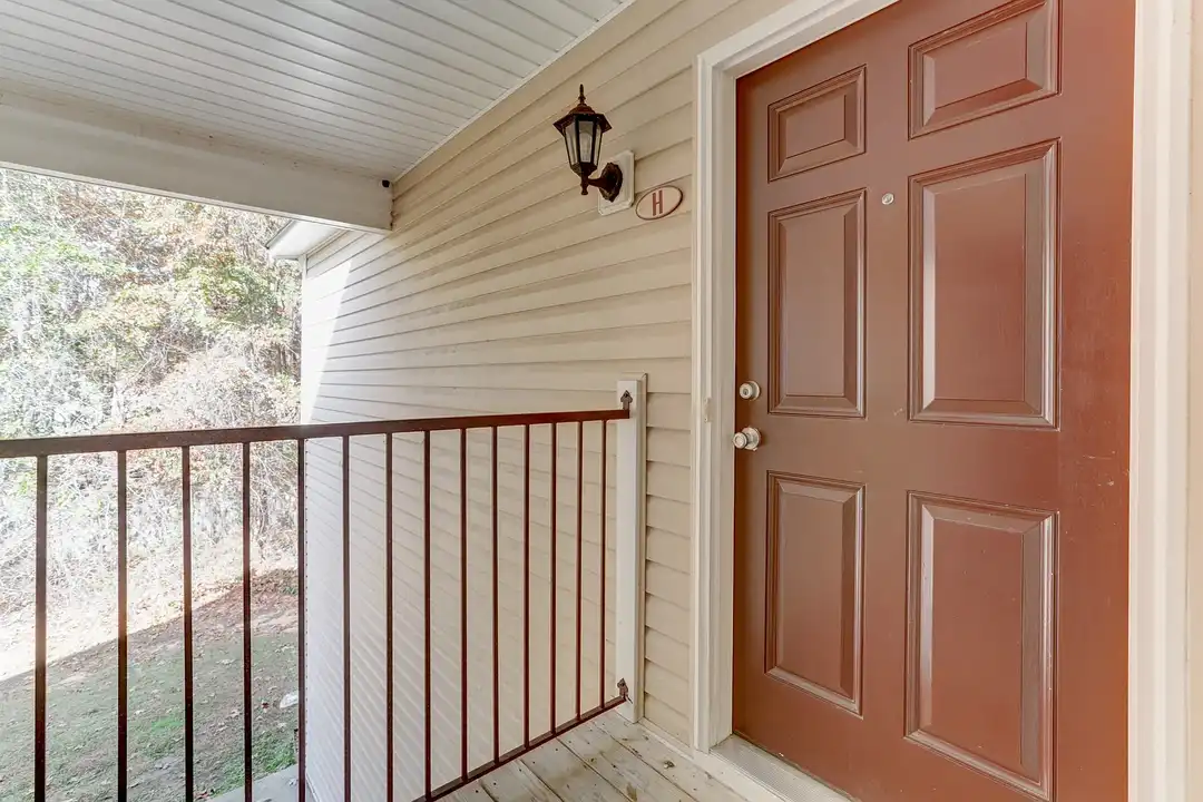 Rim Creek Apartments – photo 1