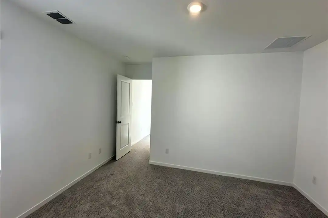 829 Sandhill Crane Ln - More