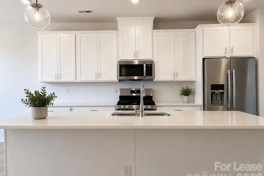 2332 Donnelly Hls Ln - View 2