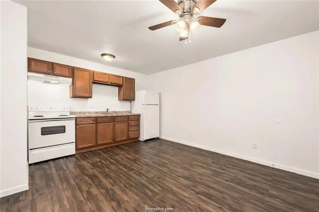 4309 College Main St #6 - View 4