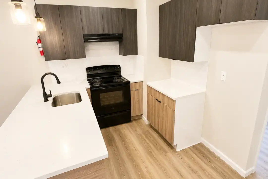 383-385 Avon Ave unit 2Ld – photo 1