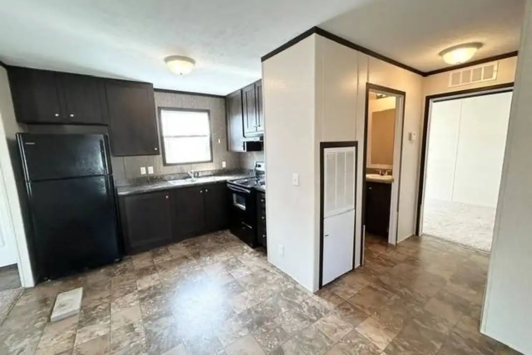 1010 Reading Rd #21 – photo 1 of 12