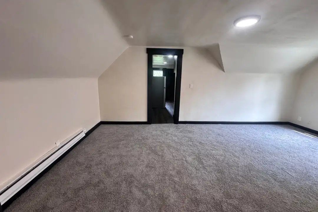 12003 Saywell Ave unit Unit 3 – photo 1
