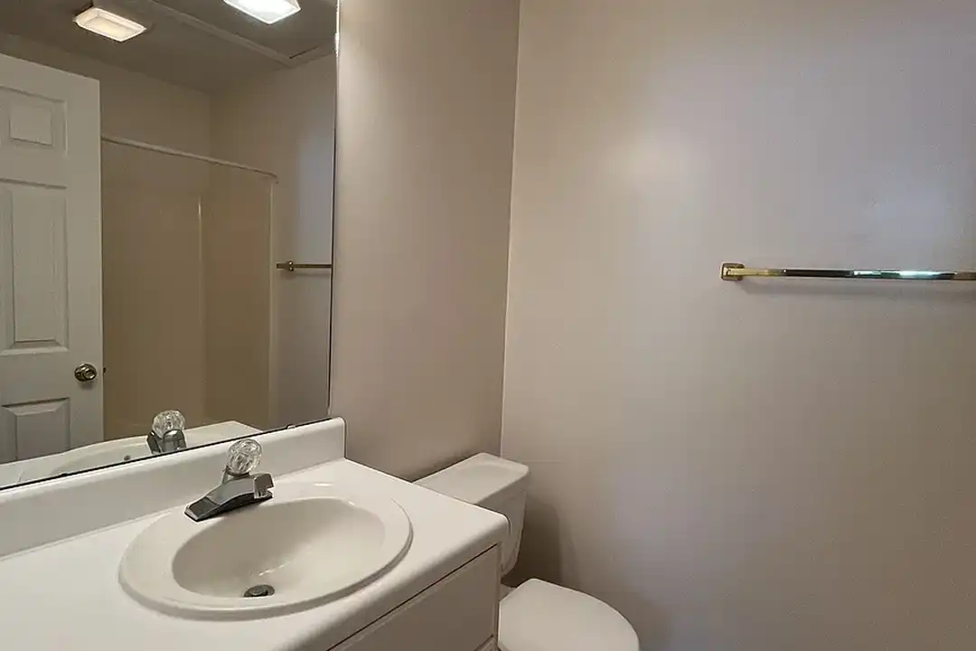 Quail Hill and Manchester Apartments of Fuquay-Varina - View 6