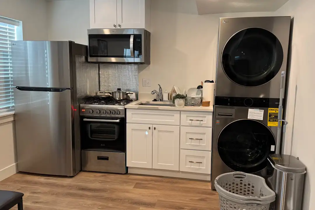 717 N 160 E unit 1 – photo 1 of 12