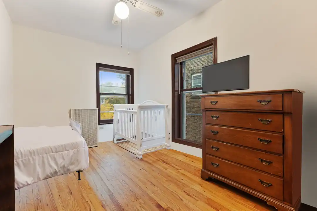 1119 W North Shore Ave unit 2 - View 4