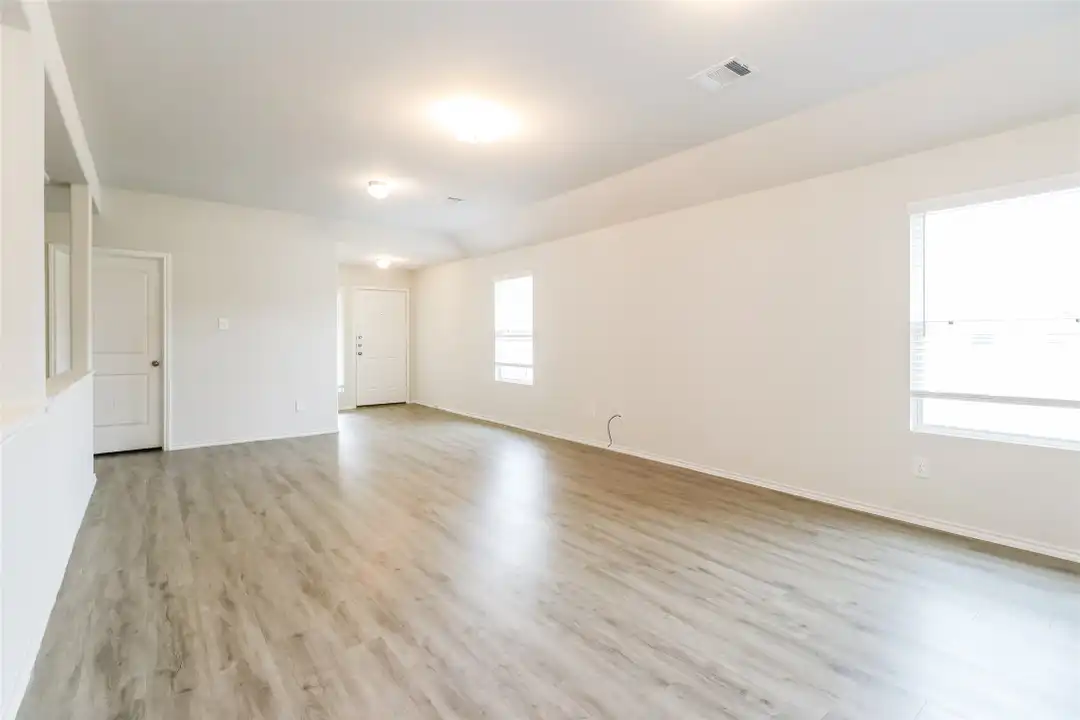 House in Conroe - More