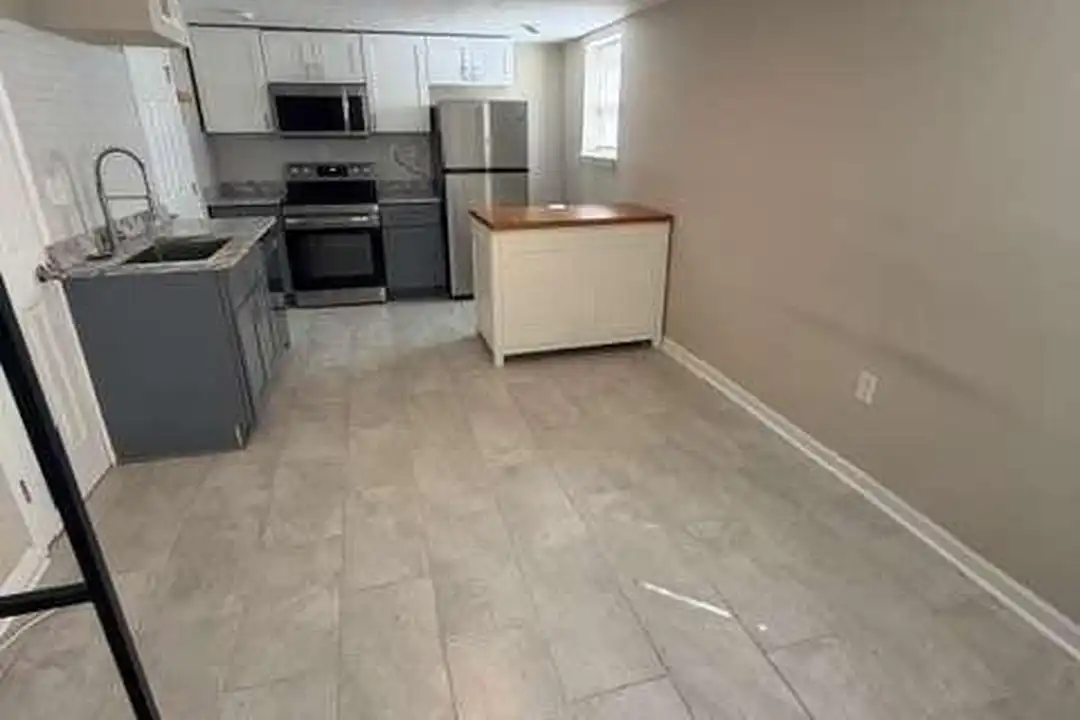 1923 Thompson Ave #2 - View 5