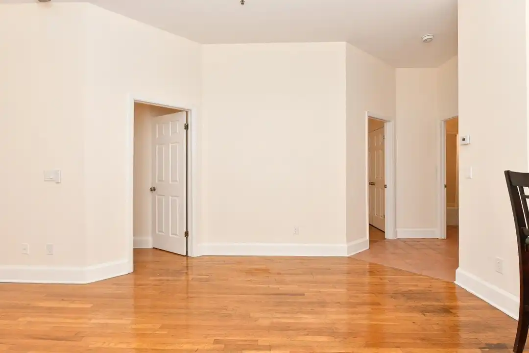 Apartment in Hoboken - View 3