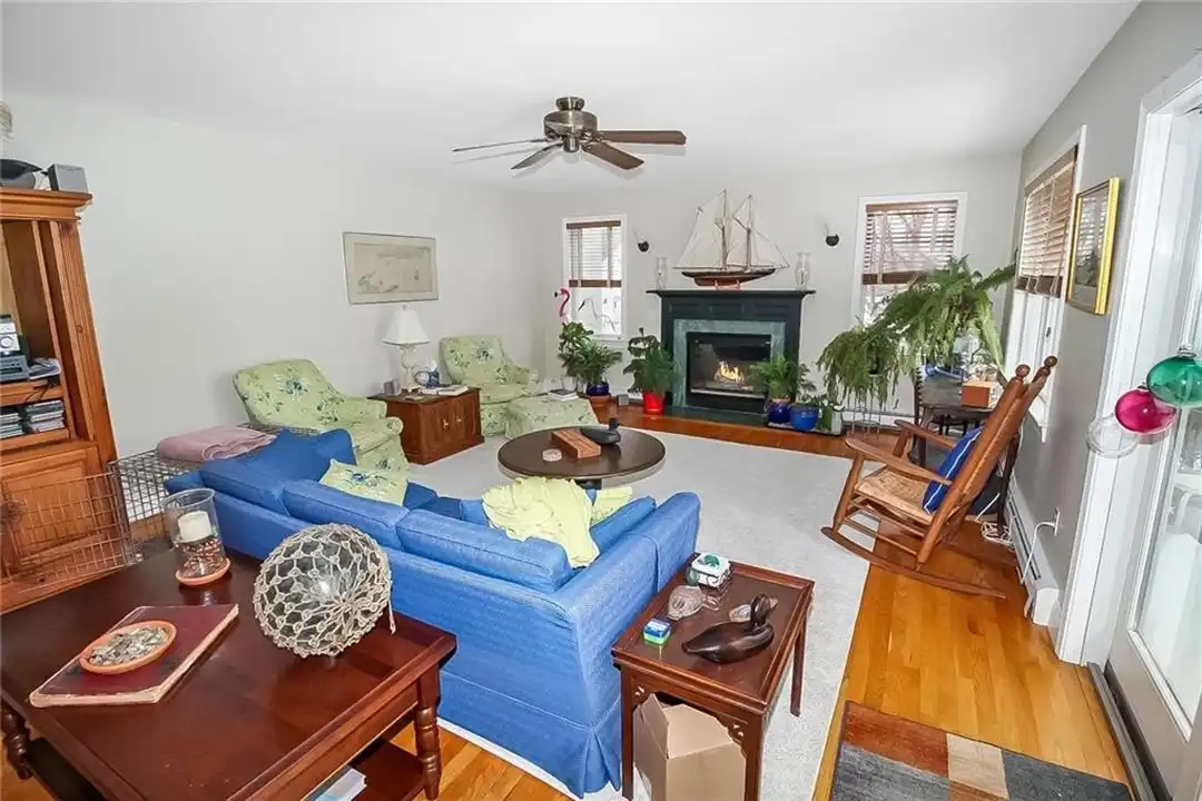 641 Middle Rd - View 6
