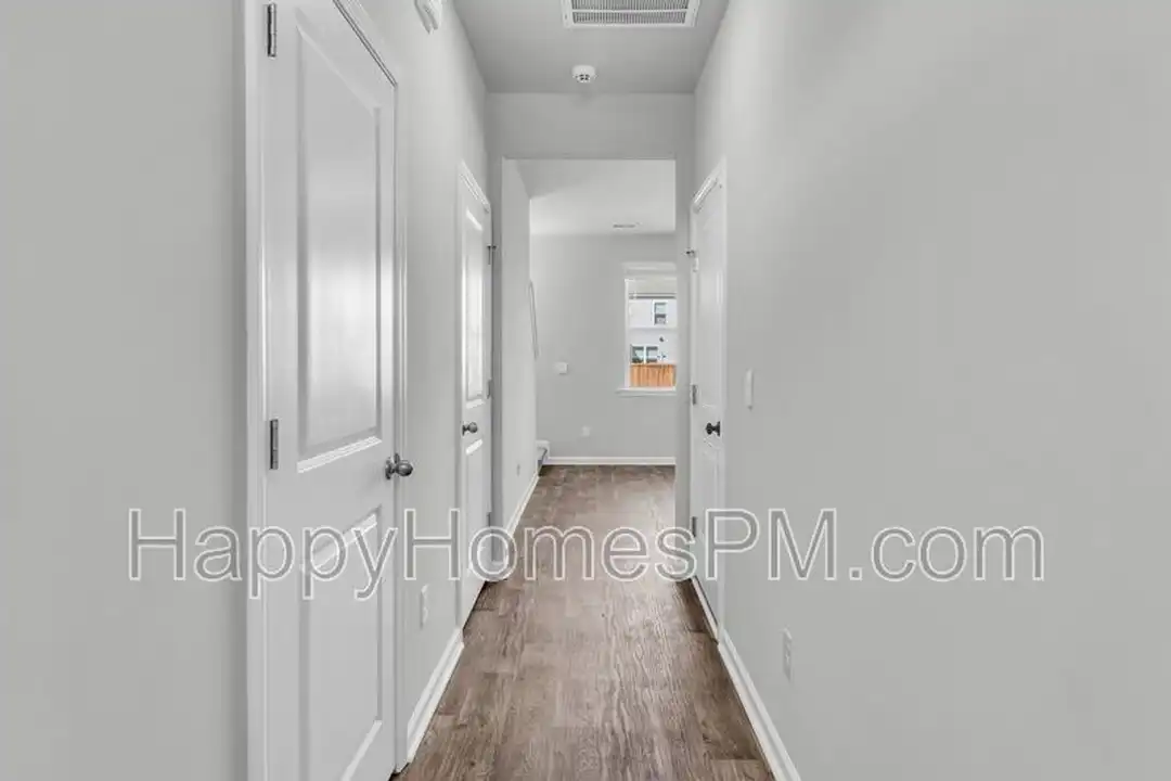 303 Black Birch Dr - View 5