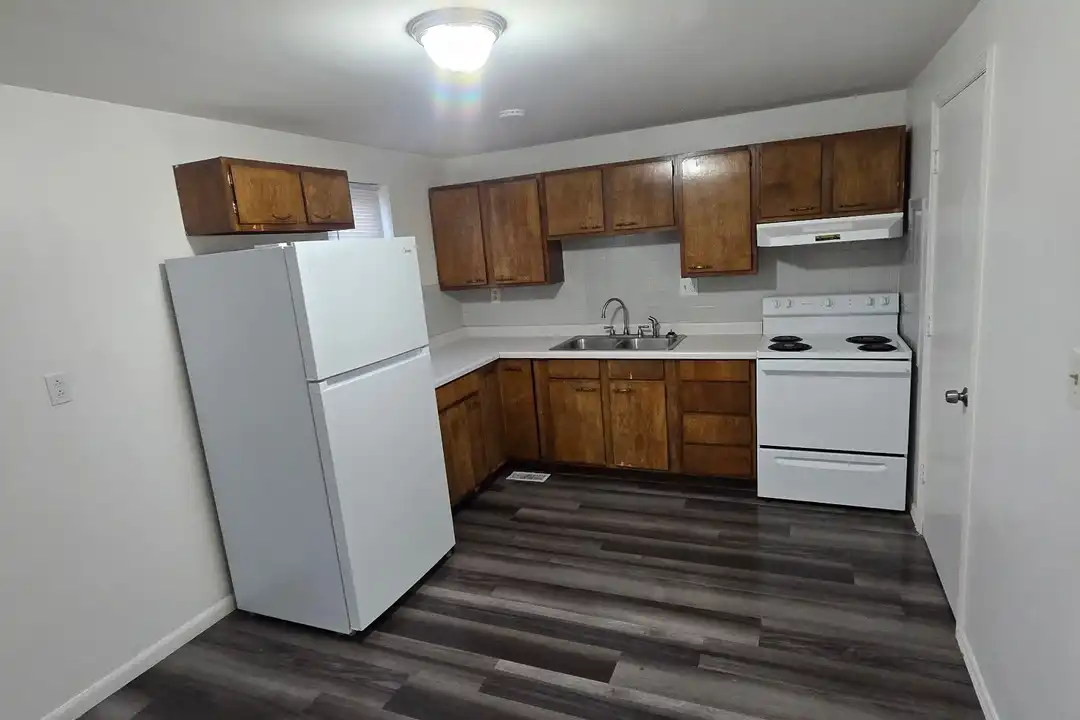 6538-6552 Conway Dr unit 6538 – photo 1 of 10