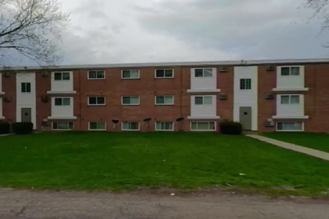 425 Southern Blvd NW unit 111 – photo 1 of 17